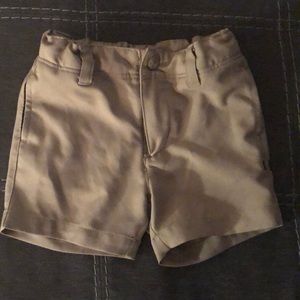 Under Armour golf shorts